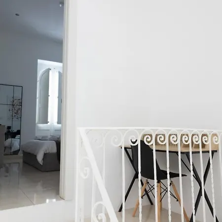 Promenade 2bed Townhouse By Homely! *
